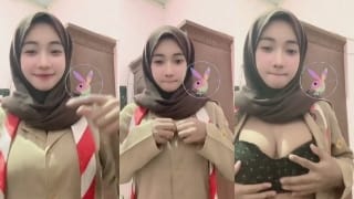 Bokep Indo Laura Talent Tobrut Cantik Lagi Sange Colmek