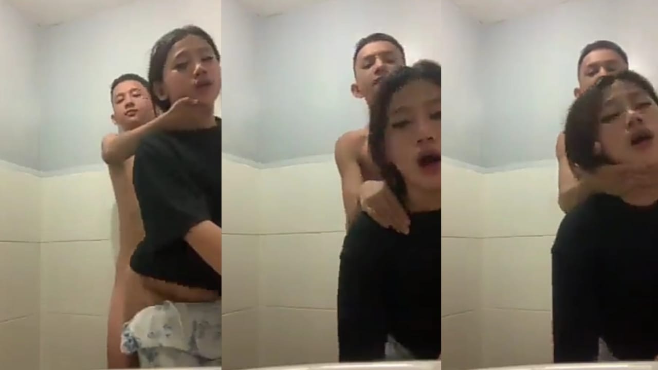 Bokep Indo ABG Paksa Pacar ngewe di Toilet